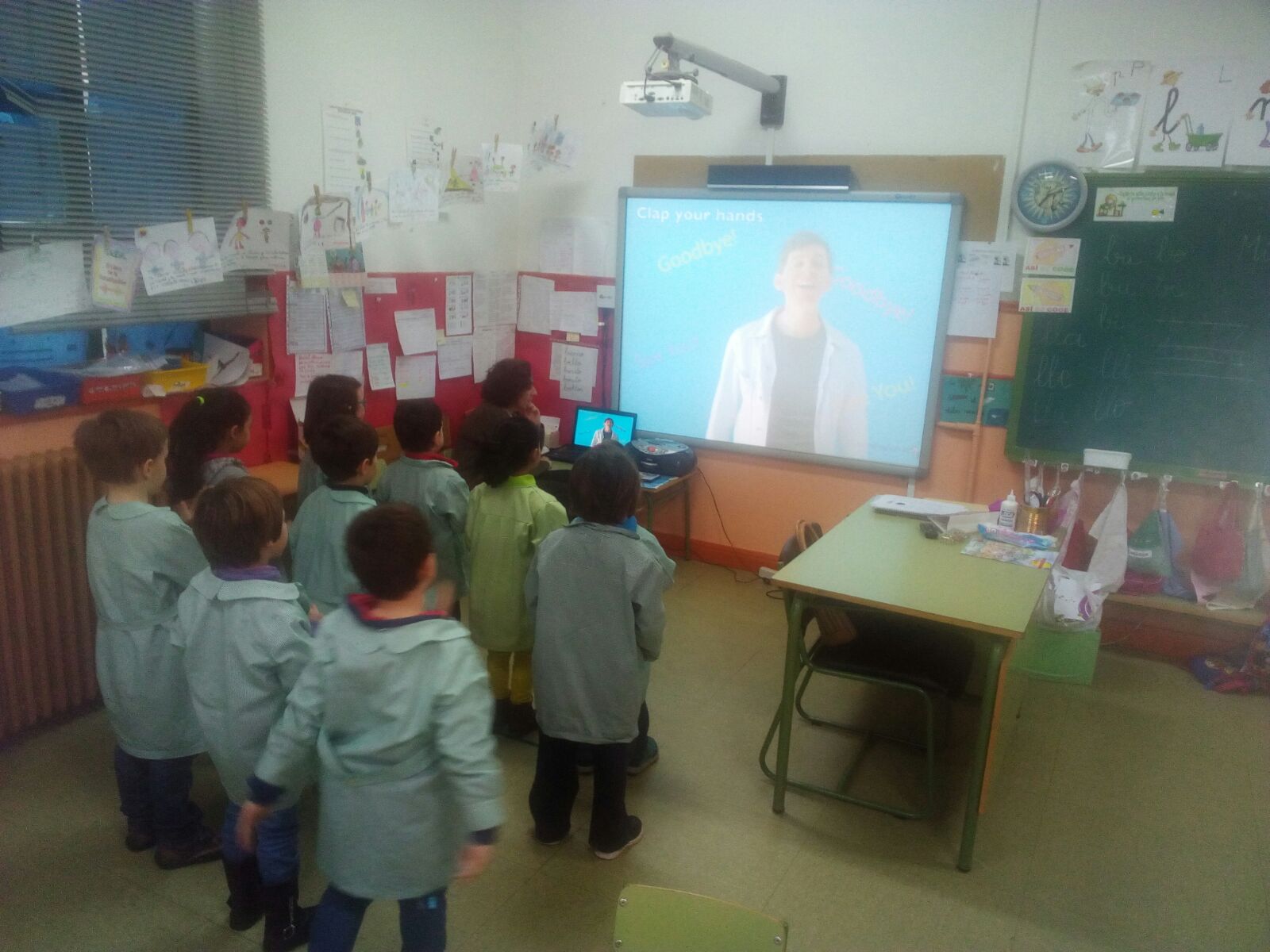 12. Colegio. Aula infantil